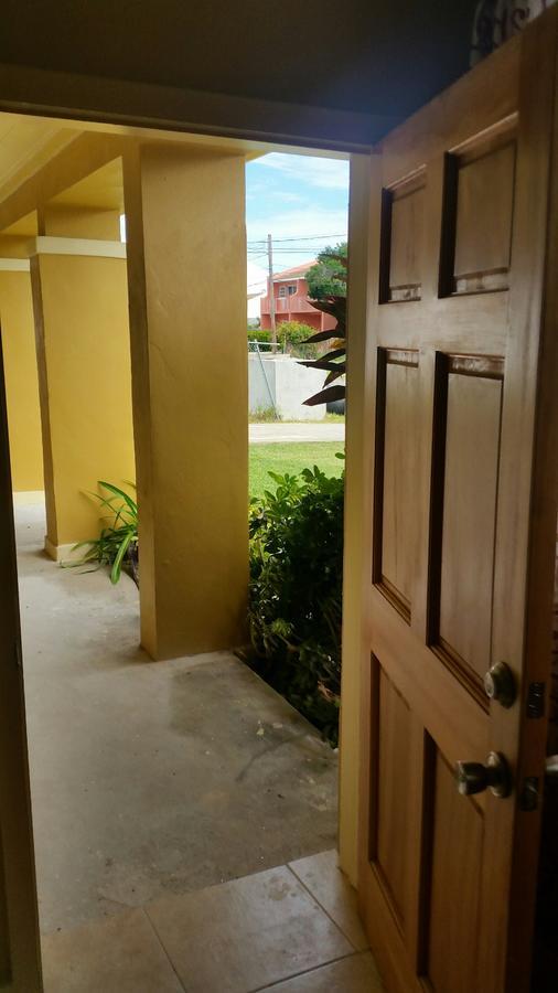 Personal Touch 1 Apartment Nassau Exterior photo